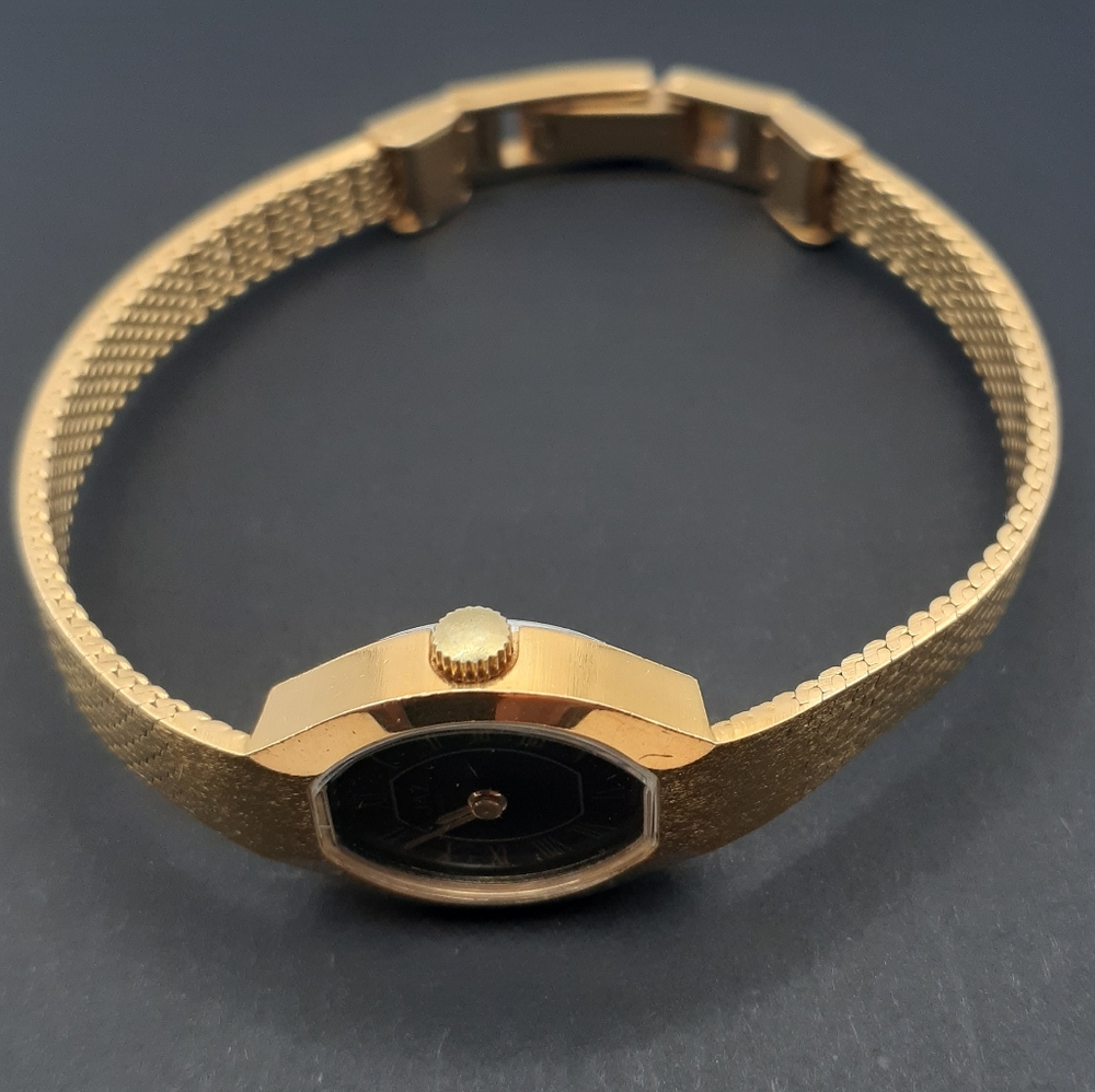 Jaz Paris Gold Tone Quartz Watch Vintage Gem